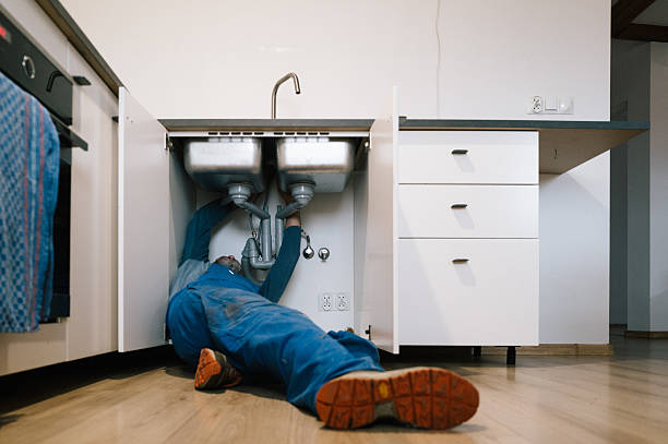 Professional Leak Detection technician working in Stafford, TX